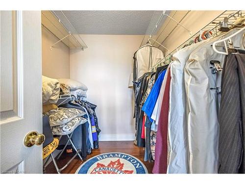 704-1800 The Collegeway, Mississauga, ON - Indoor With Storage