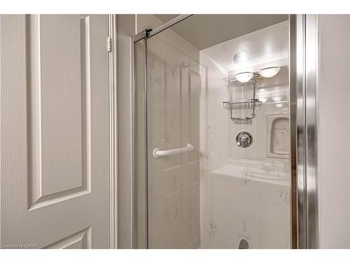 704-1800 The Collegeway, Mississauga, ON - Indoor Photo Showing Bathroom