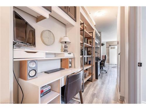 612-135 James Street S, Hamilton, ON - Indoor