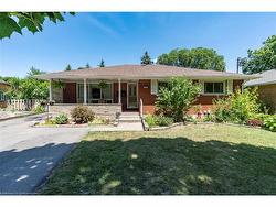 104 Boniface Avenue  Kitchener, ON N2C 1L9