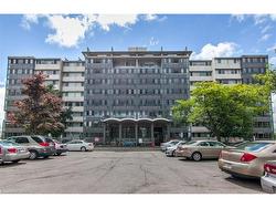 303-24 Midland Drive  Kitchener, ON N2A 2A8