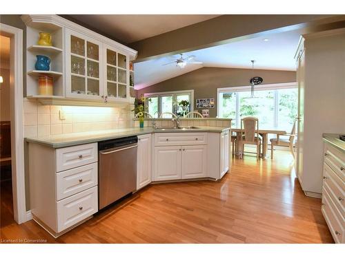 4131 Lorraine Crescent, Burlington, ON - Indoor Photo Showing Kitchen With Double Sink