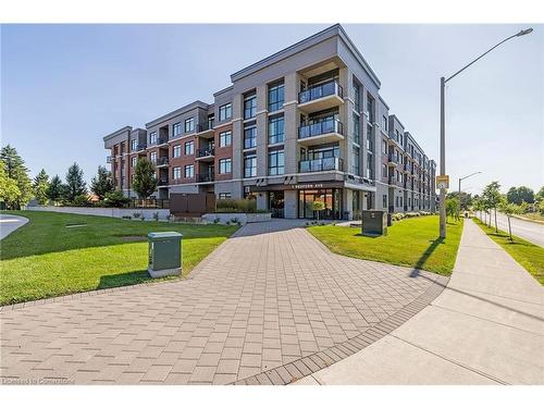 228-1 Redfern Avenue  Hamilton, ON L9C 0E6