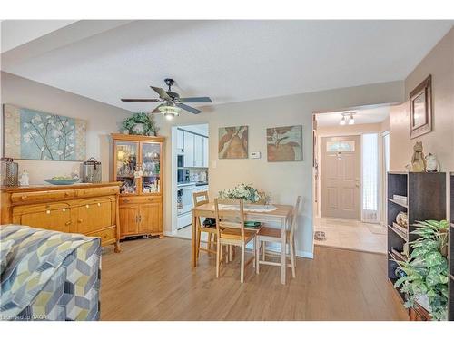 40-215 Glamis Road  Cambridge, ON N1R 6O8