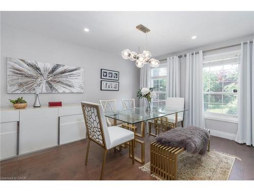 436 Goodram Drive, Burlington, ON - Indoor Photo Showing Dining Room