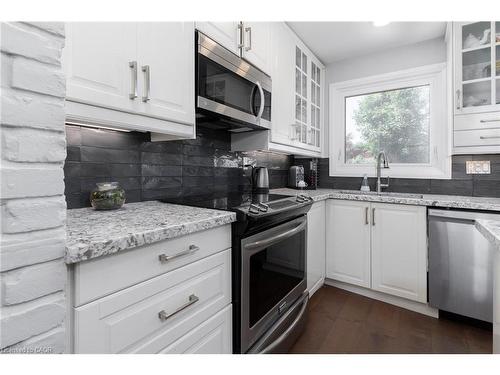 436 Goodram Drive, Burlington, ON - Indoor Photo Showing Kitchen