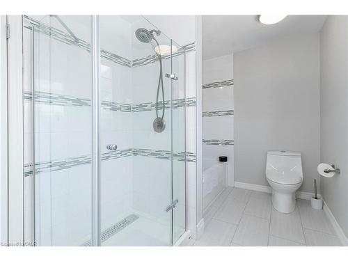 436 Goodram Drive, Burlington, ON - Indoor Photo Showing Bathroom