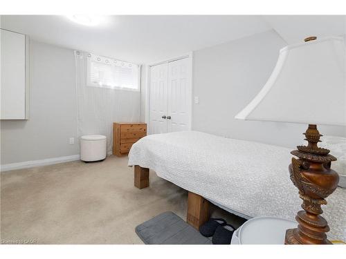 436 Goodram Drive, Burlington, ON - Indoor Photo Showing Bedroom