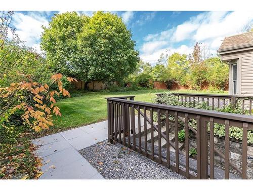 436 Goodram Drive, Burlington, ON - Outdoor