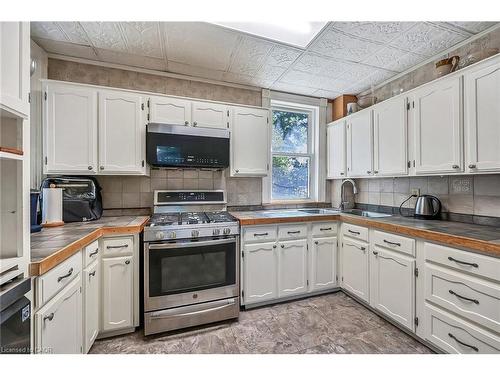 94 Sutherland Street W, Caledonia, ON - Indoor Photo Showing Kitchen
