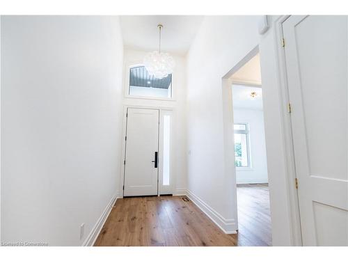 21 Oakley Drive, Niagara-On-The-Lake, ON - Indoor Photo Showing Other Room