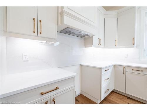 21 Oakley Drive, Niagara-On-The-Lake, ON - Indoor Photo Showing Kitchen