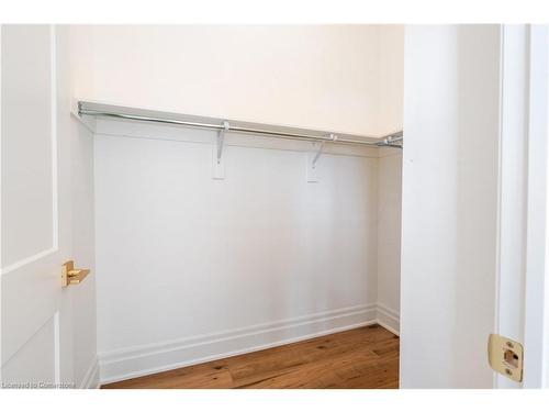 21 Oakley Drive, Niagara-On-The-Lake, ON - Indoor With Storage