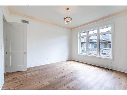 21 Oakley Drive, Niagara-On-The-Lake, ON - Indoor Photo Showing Other Room