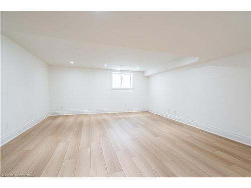 21 Oakley Drive, Niagara-On-The-Lake, ON - Indoor Photo Showing Other Room