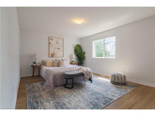 83 Benedict Place, Hamilton, ON - Indoor Photo Showing Bedroom