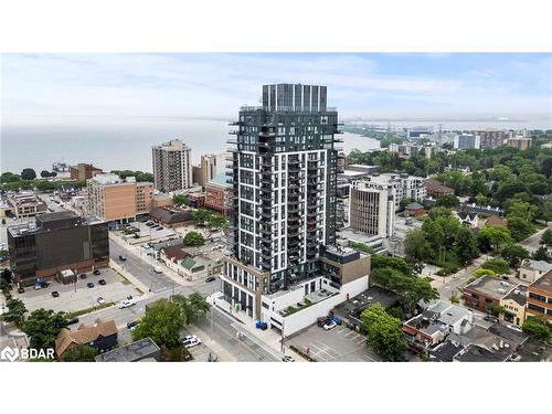 307-2007 James Street Street, Burlington, ON - Outdoor With View