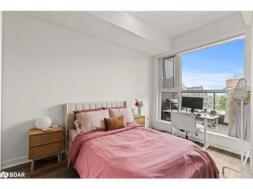 307-2007 James Street Street, Burlington, ON - Indoor Photo Showing Bedroom