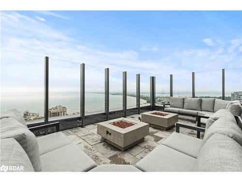 307-2007 James Street Street, Burlington, ON -  Photo Showing Living Room