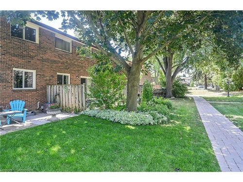 18-1460 Garth Street, Hamilton, ON - Outdoor