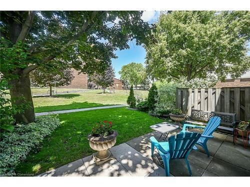 18-1460 Garth Street, Hamilton, ON - Outdoor