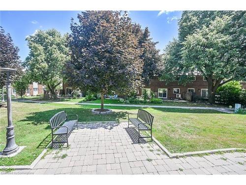 18-1460 Garth Street, Hamilton, ON - Outdoor