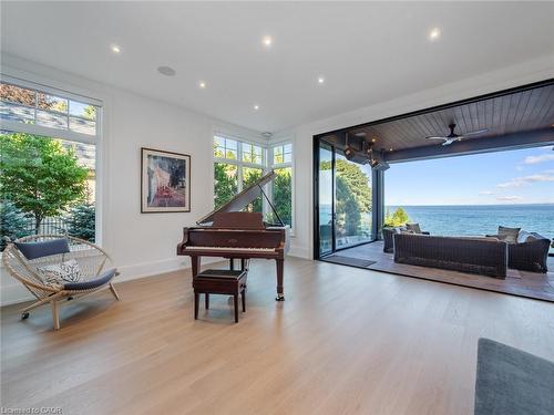 140 Secord Lane, Burlington, ON - Indoor