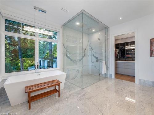 140 Secord Lane, Burlington, ON - Indoor Photo Showing Bathroom