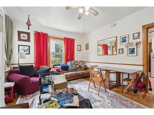 133 Joseph Street, Kitchener, ON - Indoor Photo Showing Living Room