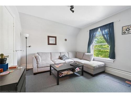133 Joseph Street, Kitchener, ON - Indoor Photo Showing Living Room