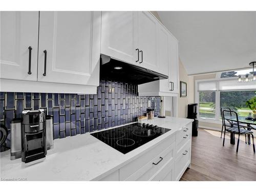 11 Weneil Drive, Freelton, ON - Indoor Photo Showing Kitchen