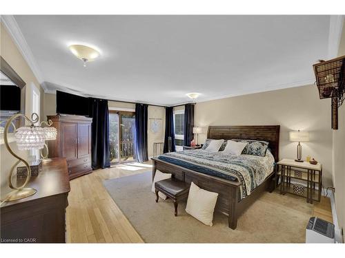 11 Weneil Drive, Freelton, ON - Indoor Photo Showing Bedroom