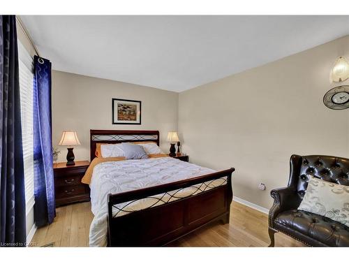 11 Weneil Drive, Freelton, ON - Indoor Photo Showing Bedroom
