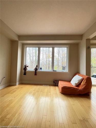 850 Mapleridge Street, London, ON - Indoor Photo Showing Living Room