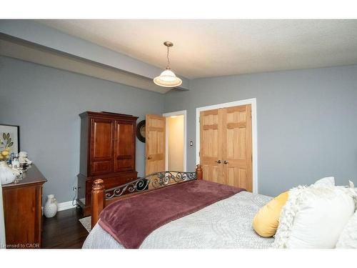 92 Auchmar Road, Hamilton, ON - Indoor Photo Showing Bedroom