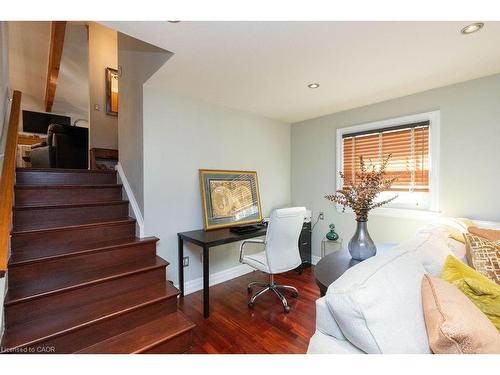 92 Auchmar Road, Hamilton, ON - Indoor Photo Showing Bedroom