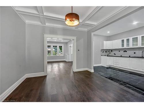 172 Sherman Avenue S, Hamilton, ON - Indoor Photo Showing Other Room