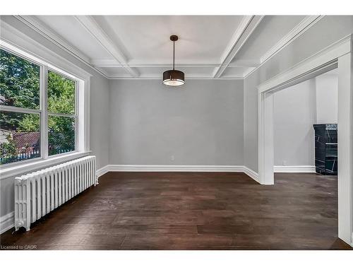 172 Sherman Avenue S, Hamilton, ON - Indoor Photo Showing Other Room