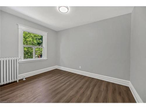 172 Sherman Avenue S, Hamilton, ON - Indoor Photo Showing Other Room