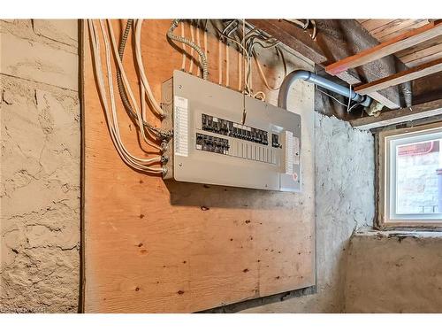 172 Sherman Avenue S, Hamilton, ON - Indoor Photo Showing Basement