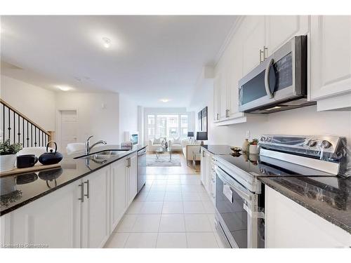6 Marvin Avenue, Oakville, ON - Indoor Photo Showing Kitchen