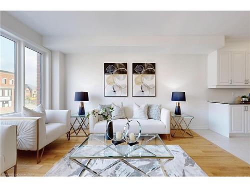 6 Marvin Avenue, Oakville, ON - Indoor Photo Showing Living Room