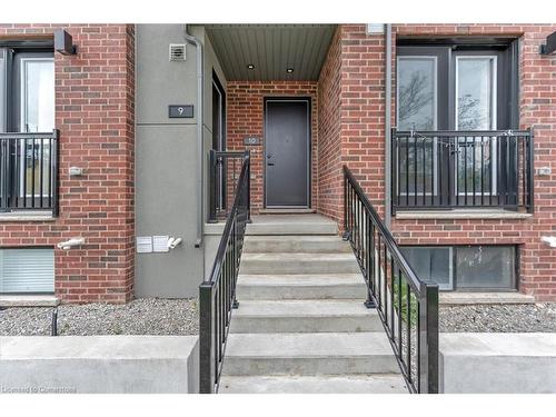 10-99 Roger Street, Waterloo, ON - Outdoor