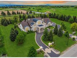 2594 Bluffs Way  Burlington, ON L7M 0T8