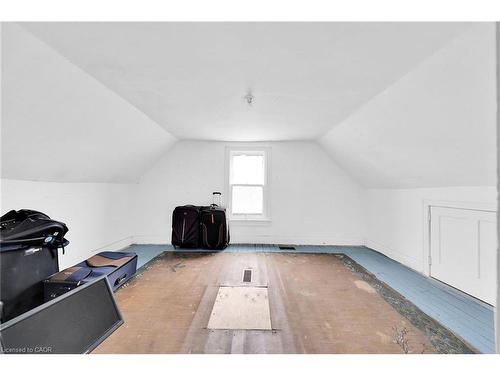 199 Bay Street N, Hamilton, ON - Indoor Photo Showing Other Room