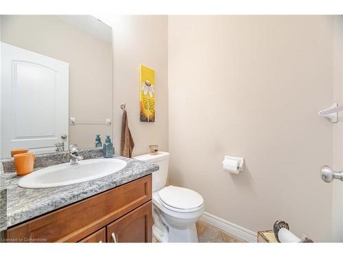 118 Lampman Drive, Grimsby, ON - Indoor Photo Showing Bathroom