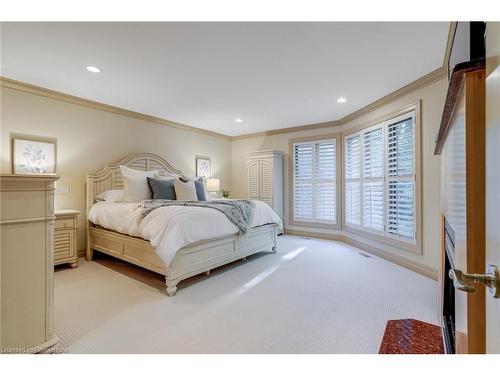 34 Harrington Place, Ancaster, ON - Indoor Photo Showing Bedroom