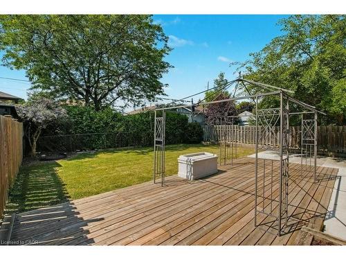 111 Castlefield Drive, Hamilton, ON - Outdoor With Deck Patio Veranda With Backyard