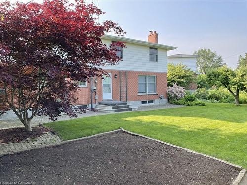 30 Lanscott Place, Hamilton, ON - Outdoor