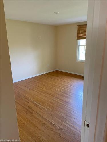 30 Lanscott Place, Hamilton, ON - Indoor Photo Showing Other Room